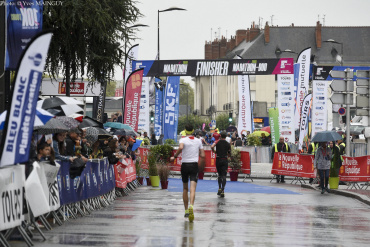 Running Loire Valley Marathon de Tours