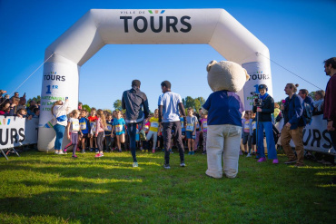 COURSE DES JEUNES TOURS